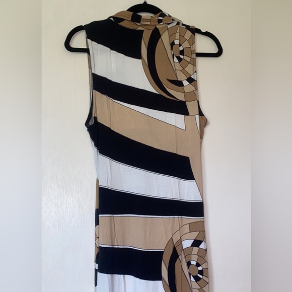 VENUS Black, White, and Tan Maxi Dress - Picture 4 of 6